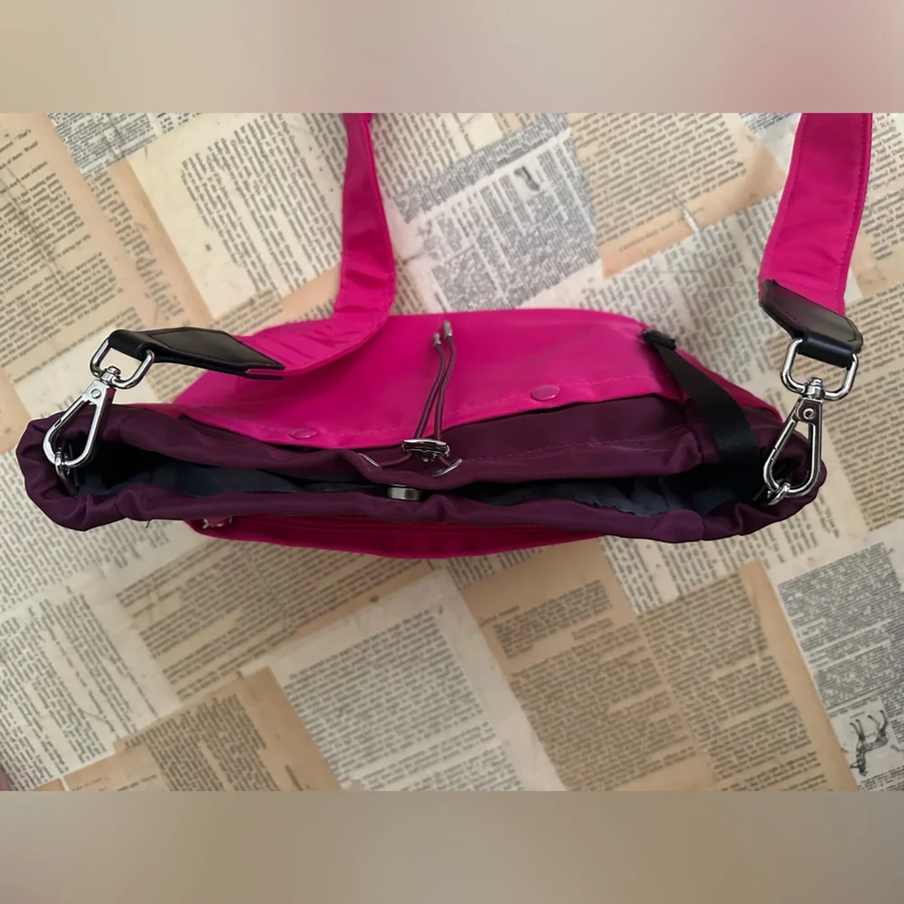 Ihkwip Elegant Fuchsia Crossbody Bag